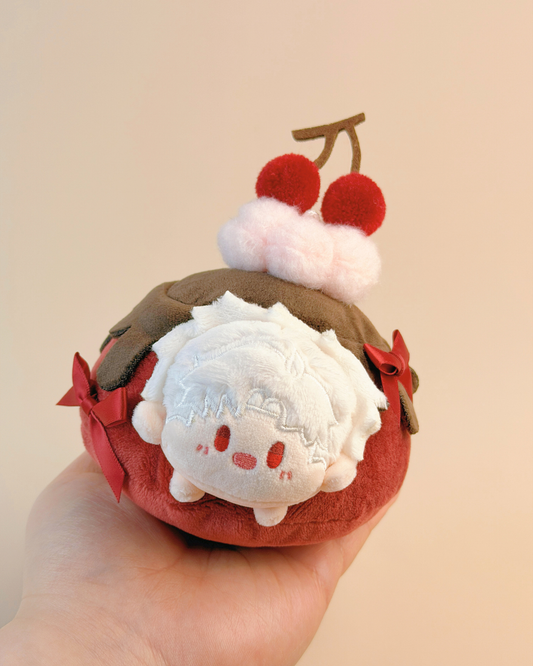 LADS – 15 cm (6 in) Foodie Plush Doll · Sylus (Cherry Cake)