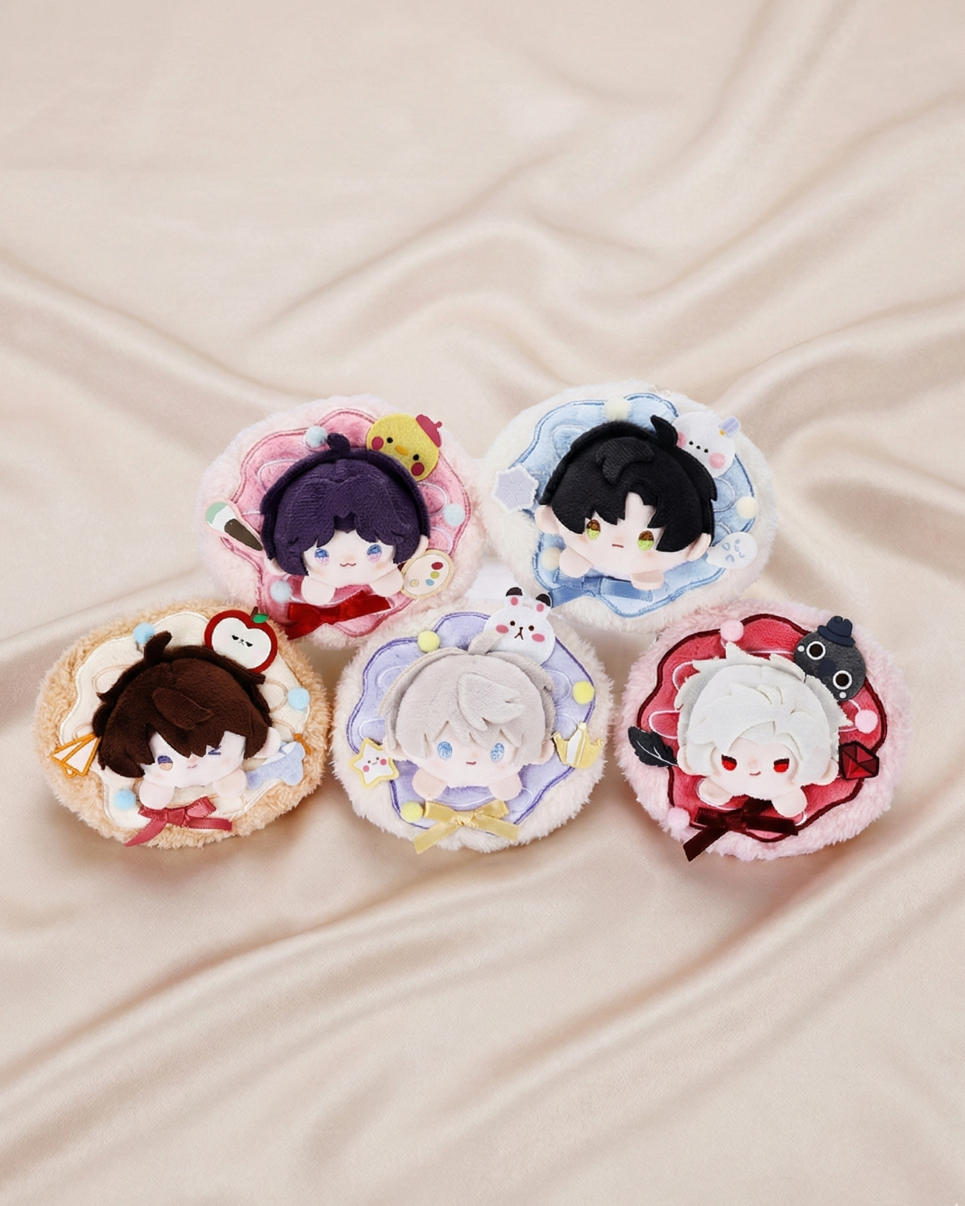 LADS – 10 cm (4 in) Donut Plush Doll · Xavier