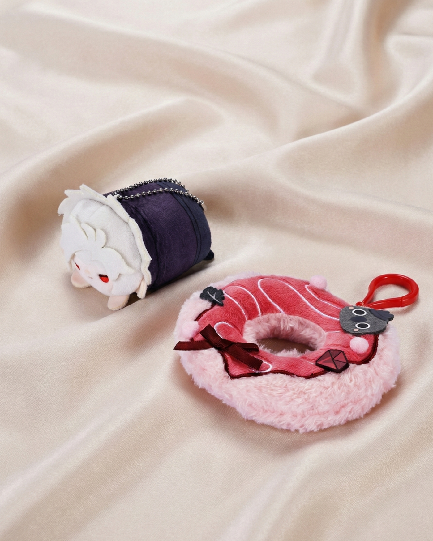 LADS – 10 cm (4 in) Donut Plush Doll · Sylus