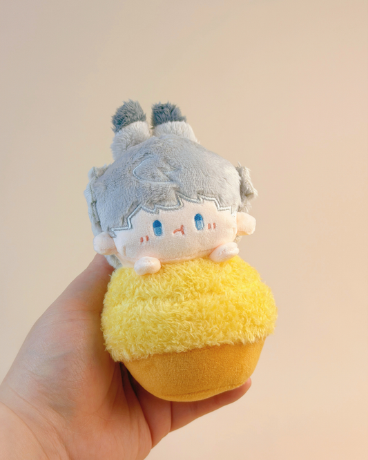 LADS – 15 cm (6 in) Foodie Plush Doll · Xavier (Egg Tart)