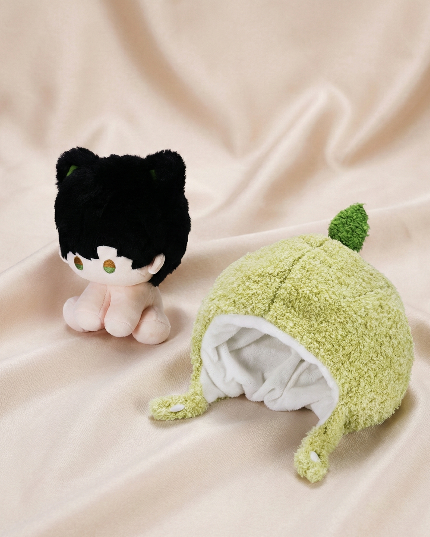 LADS - 15 cm (6 in) Sitting Plush Doll with Fruit Hood · Zayne