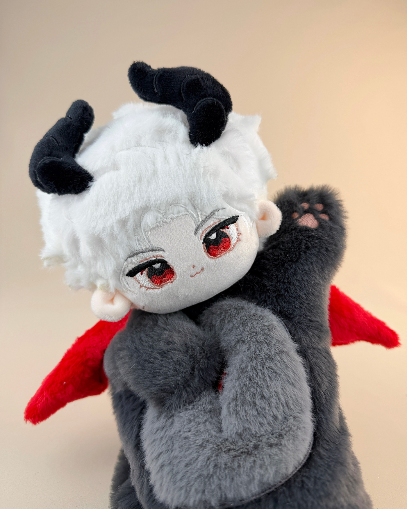 LADS – 23 cm (9 in) Dragon Sylus Plush Hand Puppet