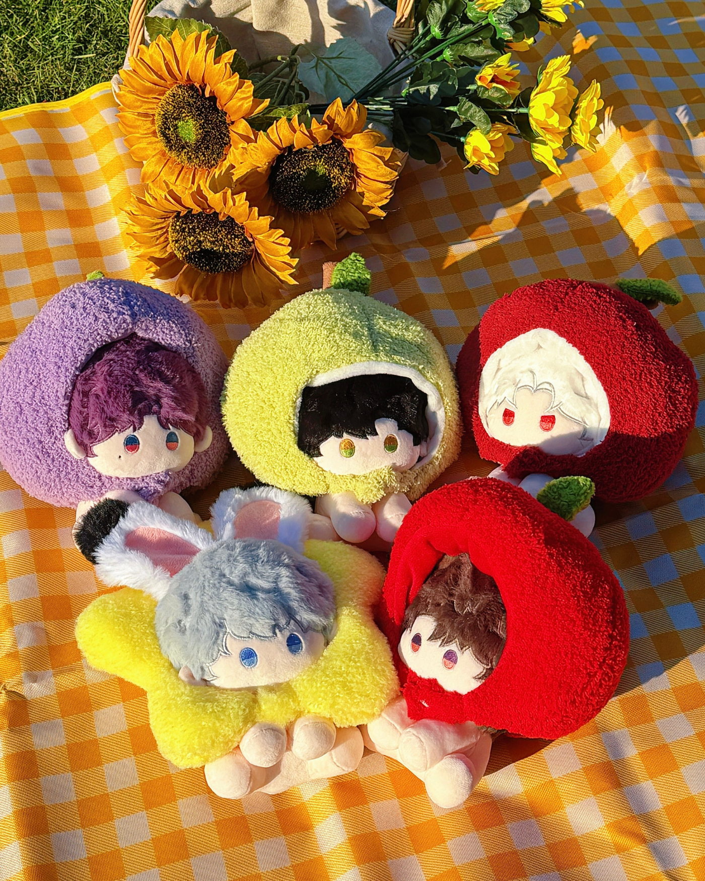 LADS - 15 cm (6 in) Sitting Plush Doll with Fruit Hood · Xavier