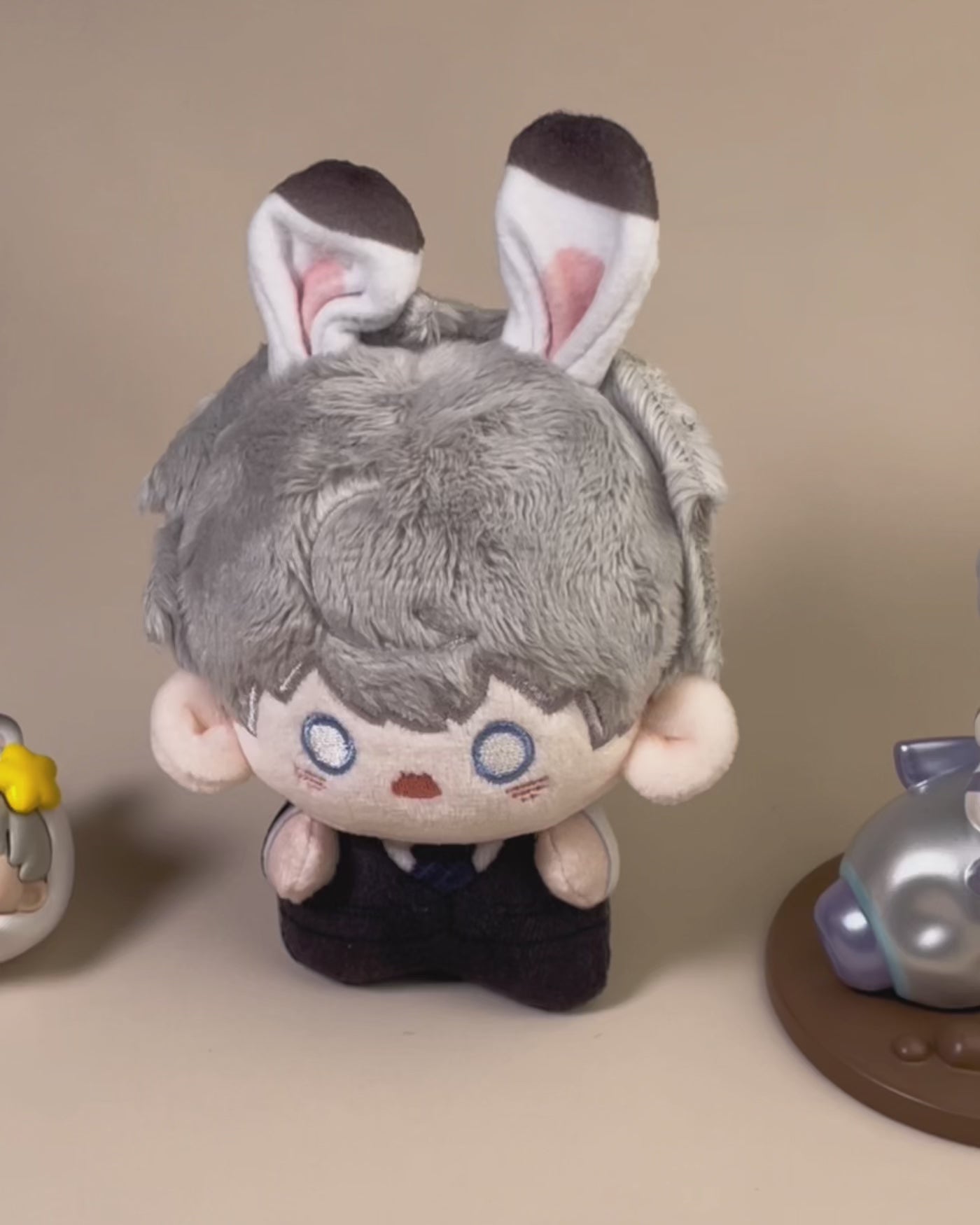 LADS – 10 cm (4 in) Little Grab Plush Doll · Xavier – VELNIC MERCH